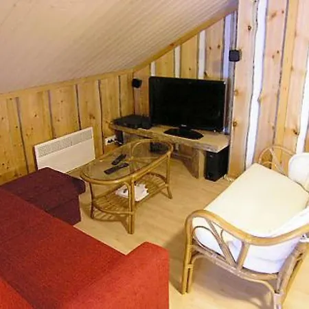 Holiday Menninkaisenpesa B Holiday home
